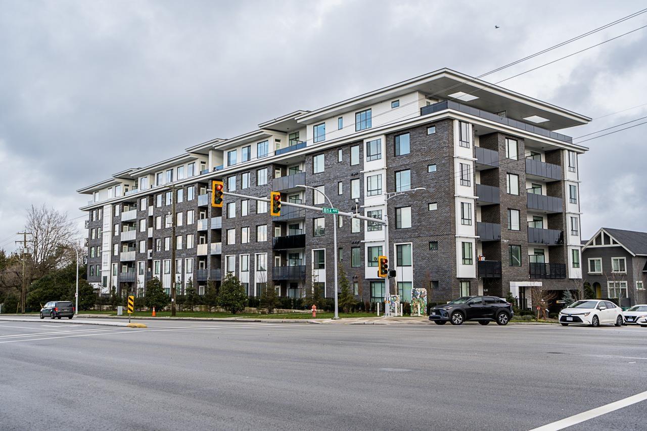 Property at 416 13623 81A AVENUE image 2