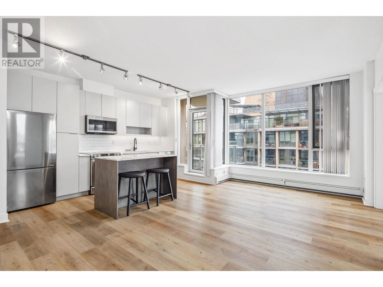 Listing Picture 4 of 34 : 1505 1833 CROWE STREET, Vancouver / 溫哥華 - 魯藝地產 Yvonne Lu Group - MLS Medallion Club Member