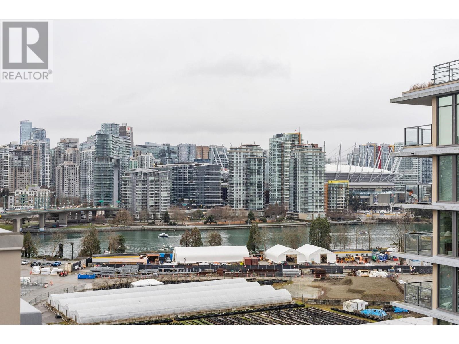 Listing Picture 30 of 34 : 1505 1833 CROWE STREET, Vancouver / 溫哥華 - 魯藝地產 Yvonne Lu Group - MLS Medallion Club Member