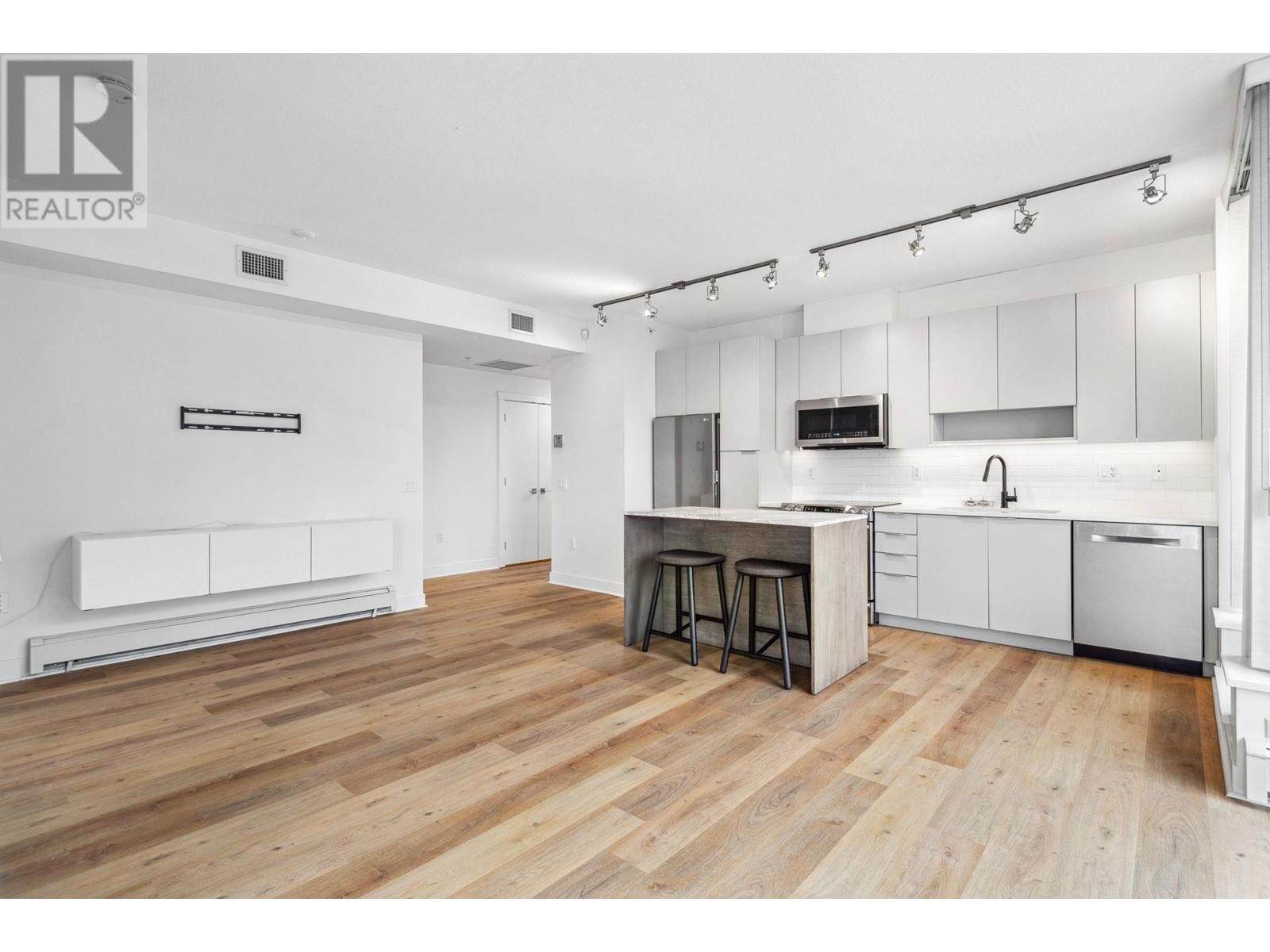 Listing Picture 11 of 34 : 1505 1833 CROWE STREET, Vancouver / 溫哥華 - 魯藝地產 Yvonne Lu Group - MLS Medallion Club Member