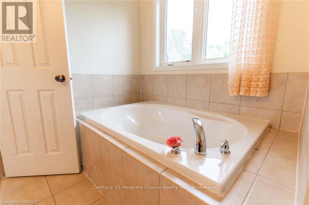 157 Hunter Way, Brantford, Ontario  N3T 0B2 - Photo 24 - X10403767