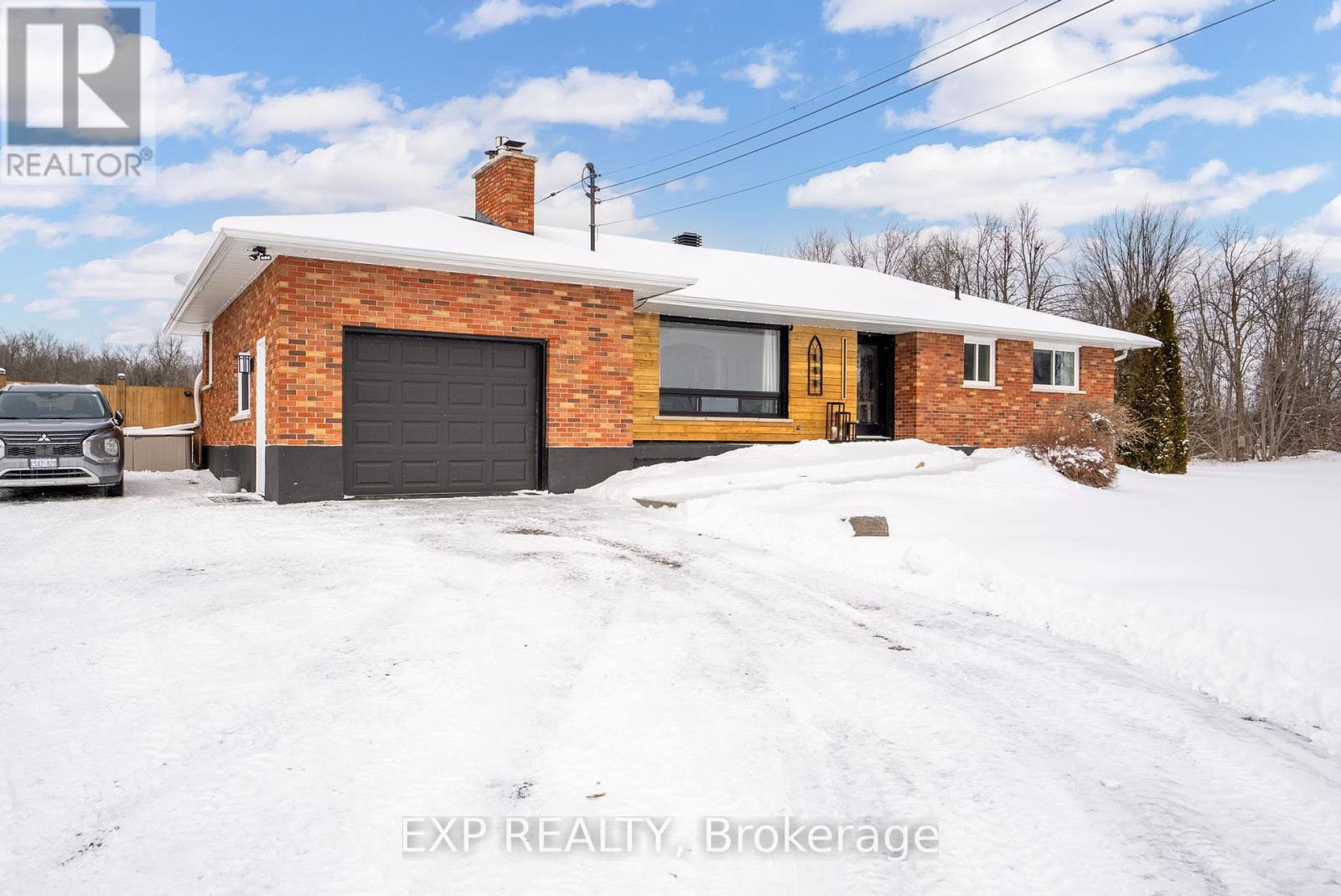 19001 County Rd 18 Road, South Glengarry, Ontario  K0C 1S0 - Photo 1 - X11955165