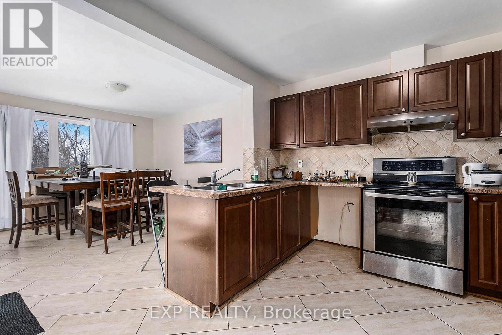 Property at 360 RIVER ROAD image 5