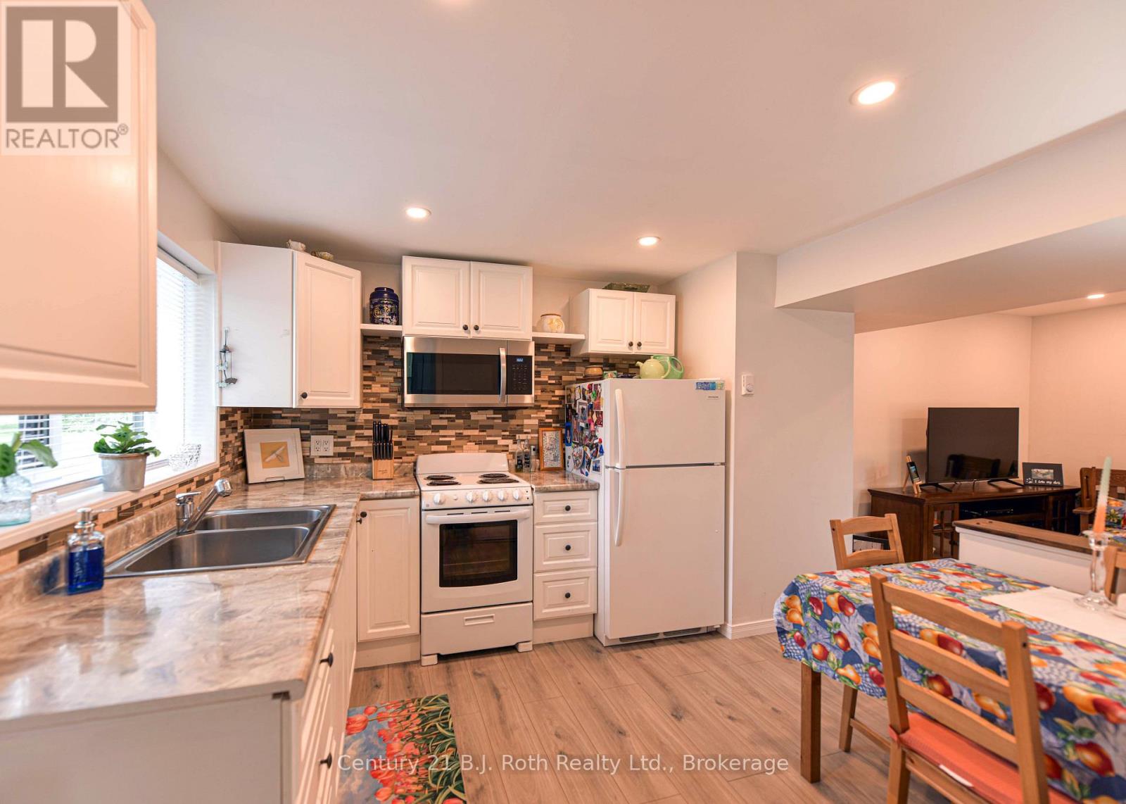 4693 Daniel Street, Ramara, Ontario L3V 6H7 - Photo 32 - S11955795
