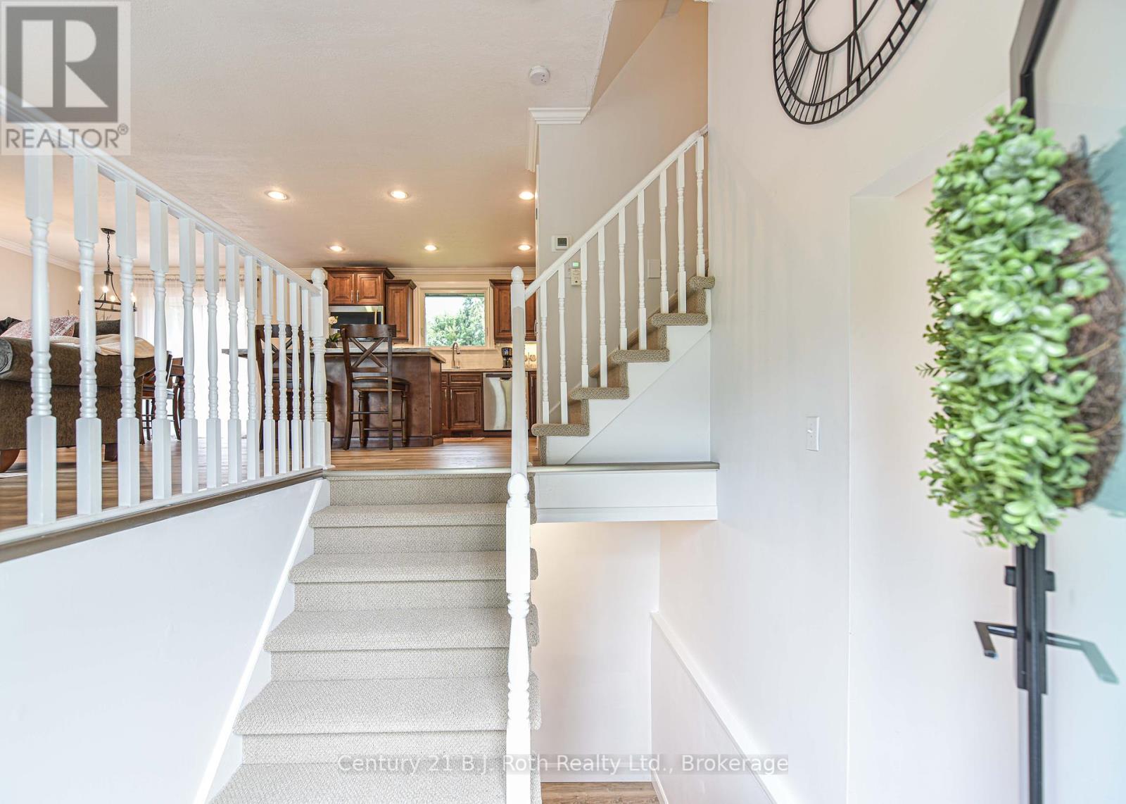 4693 Daniel Street, Ramara, Ontario L3V 6H7 - Photo 6 - S11955795