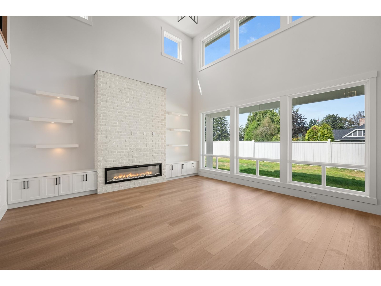 24833 Robertson Crescent, Langley, British Columbia  V4W 1W7 - Photo 6 - R2963589