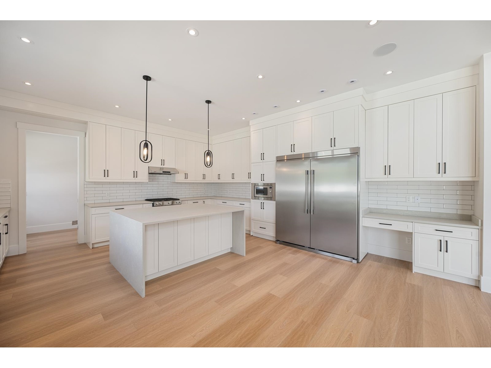 24833 Robertson Crescent, Langley, British Columbia  V4W 1W7 - Photo 10 - R2963589