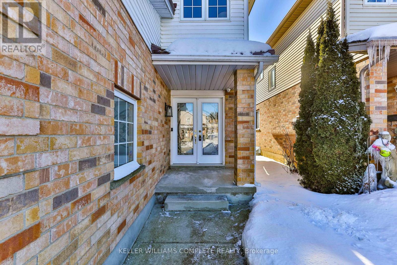 117 Wilderness Drive, Kitchener, Ontario  N2E 3R8 - Photo 4 - X11954876