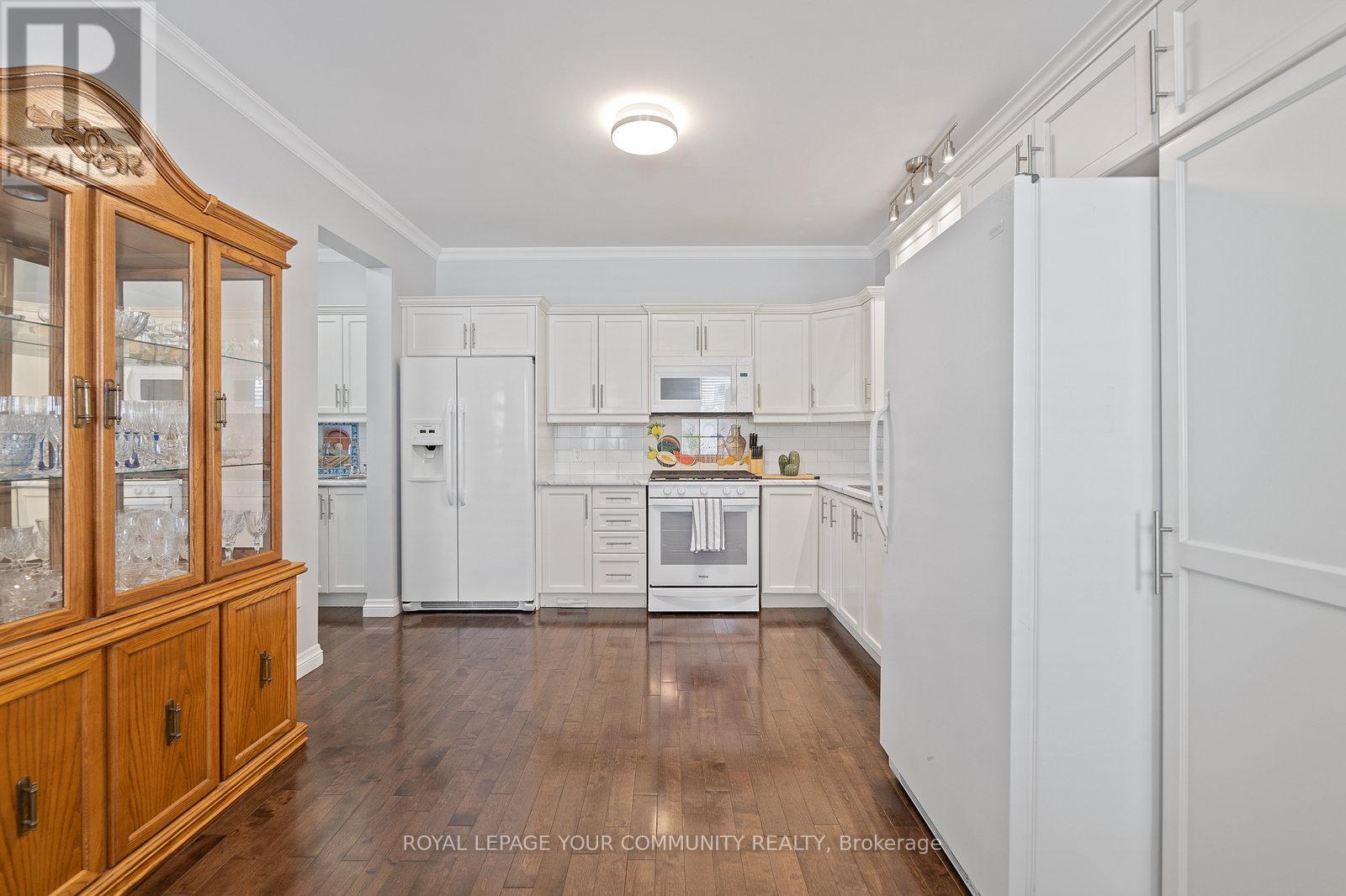 870 Beach Boulevard, Hamilton, Ontario  L8H 6Z4 - Photo 9 - X11955066