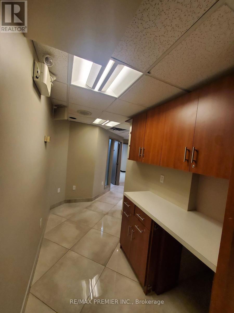 218 - 7330 Yonge Street, Vaughan, Ontario  L4J 7Y7 - Photo 12 - N11957767