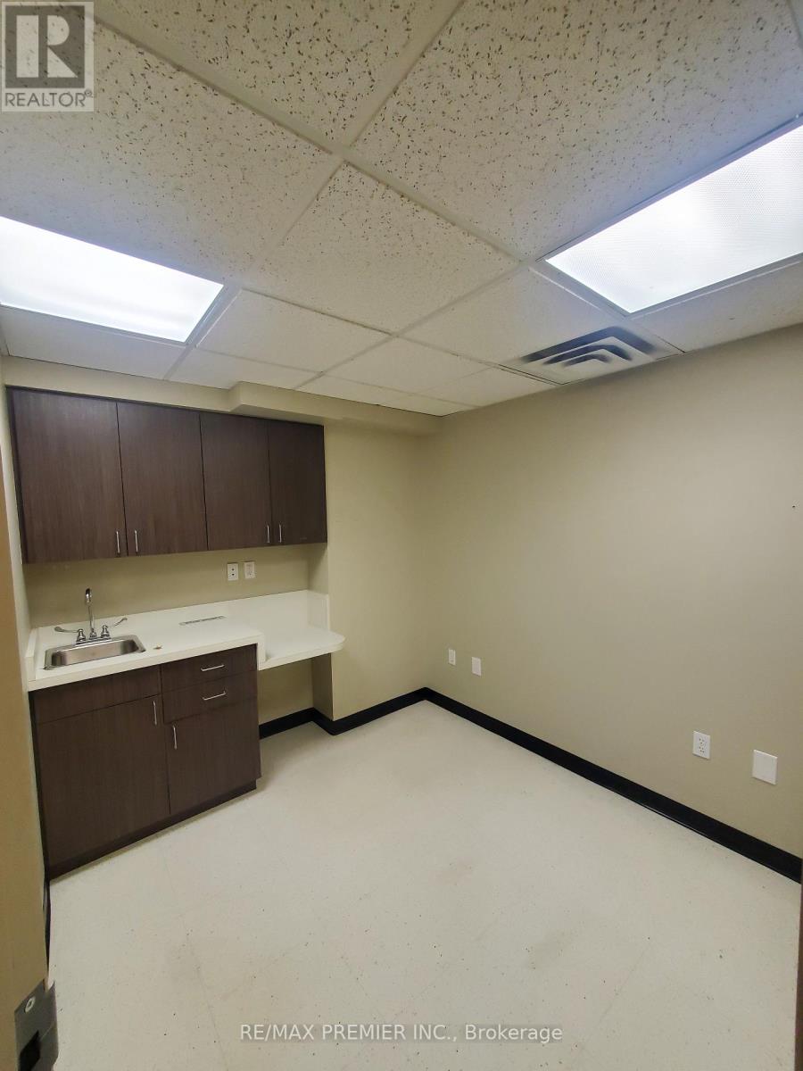218 - 7330 Yonge Street, Vaughan, Ontario  L4J 7Y7 - Photo 9 - N11957767