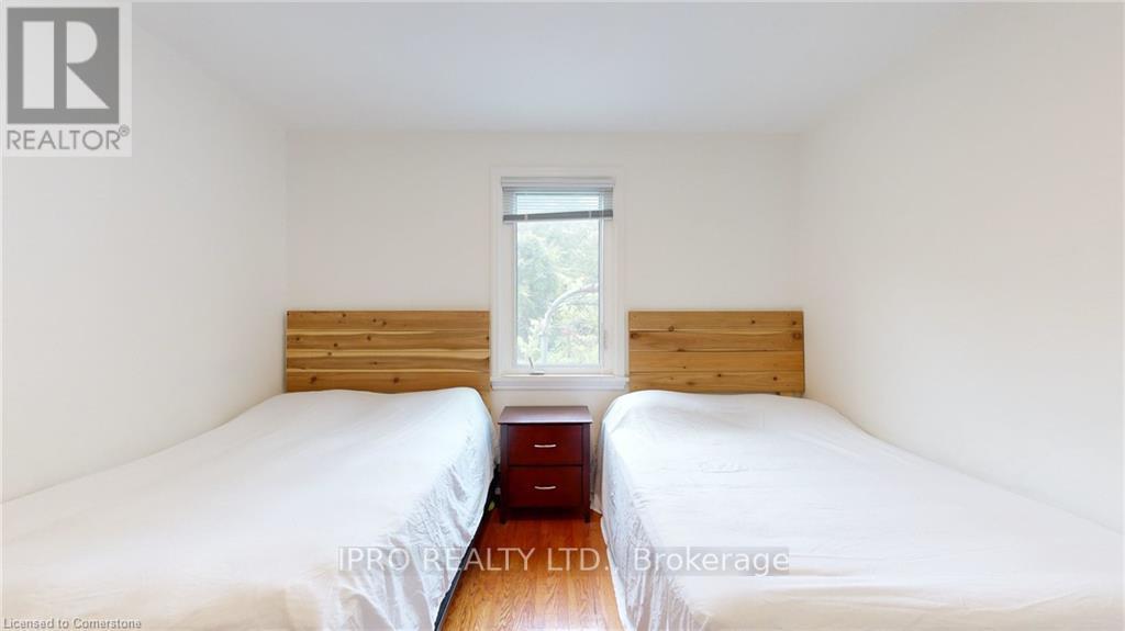 5177 Kitchener Street, Niagara Falls (Clifton Hill), Ontario  L2G 1B4 - Photo 10 - X11956600