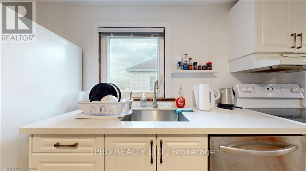 5177 Kitchener Street, Niagara Falls (Clifton Hill), Ontario  L2G 1B4 - Photo 7 - X11956600