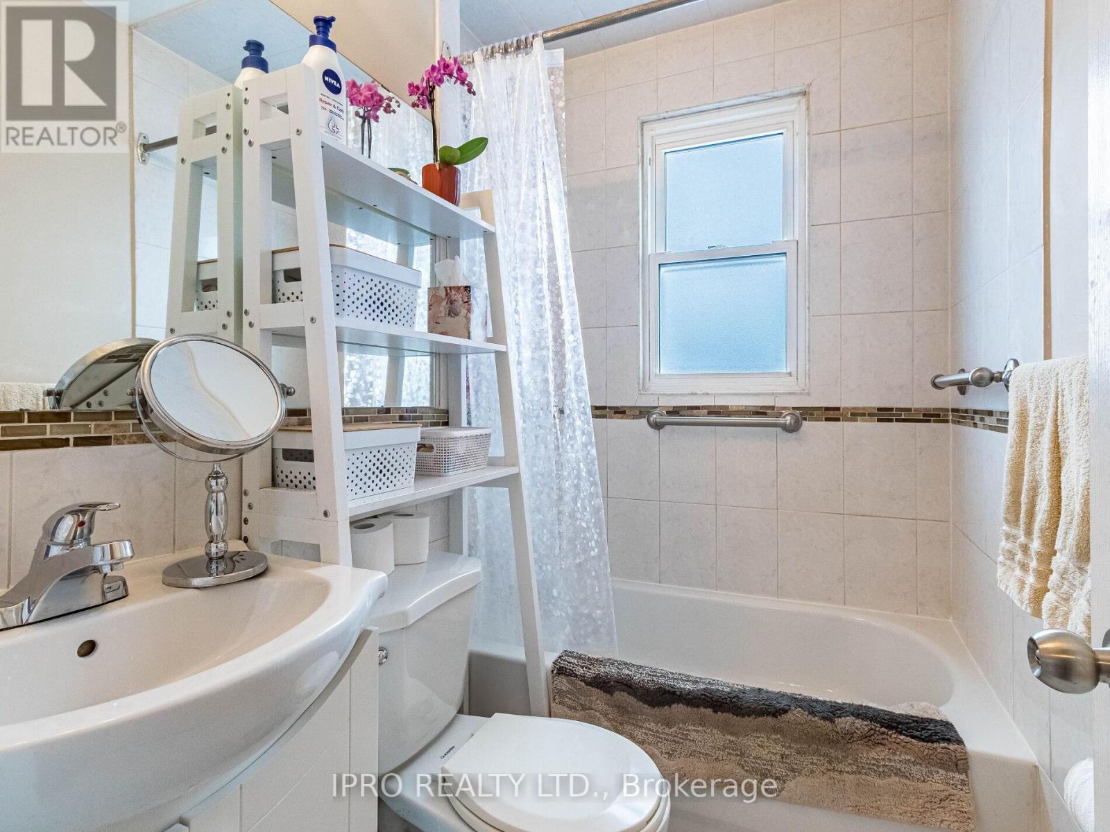 24 Mosley Street, Toronto, Ontario  M4M 1G2 - Photo 25 - E11957387