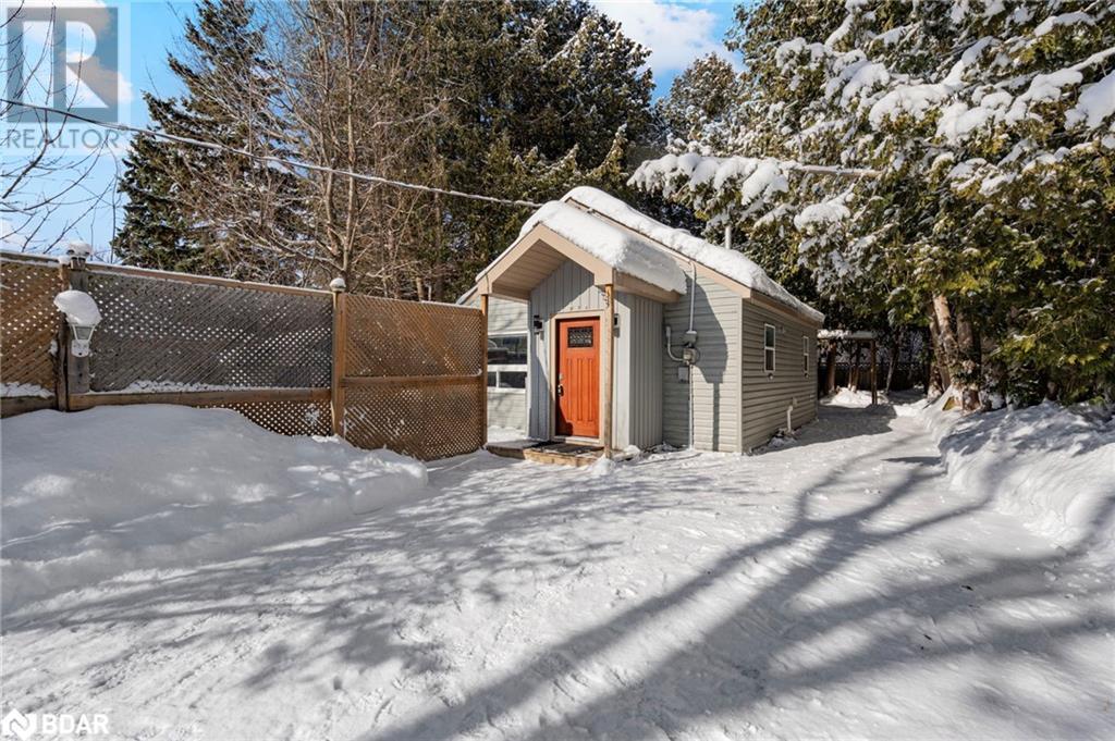 376 Barrie Road, Orillia, Ontario  L3V 2R9 - Photo 4 - 40696371