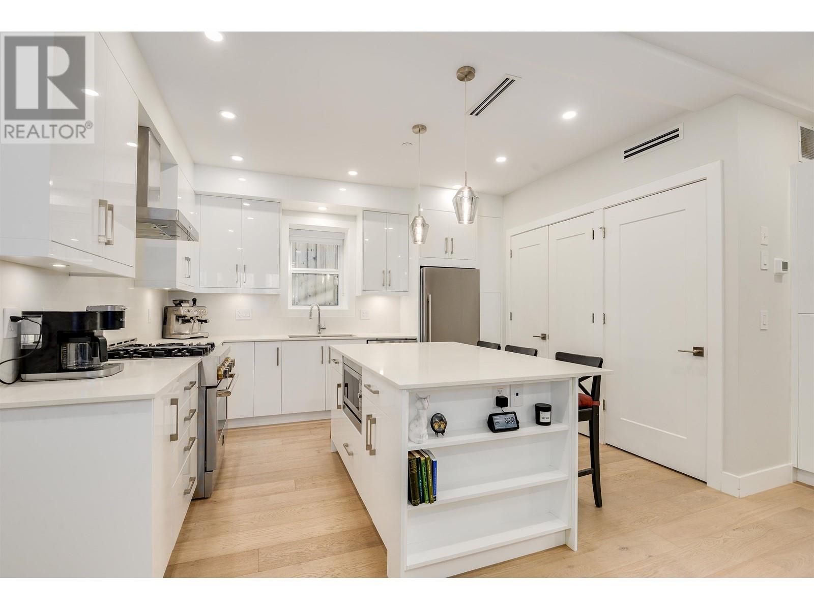 1762 E 14th Avenue, Vancouver, British Columbia  V5N 2E2 - Photo 9 - R2962962