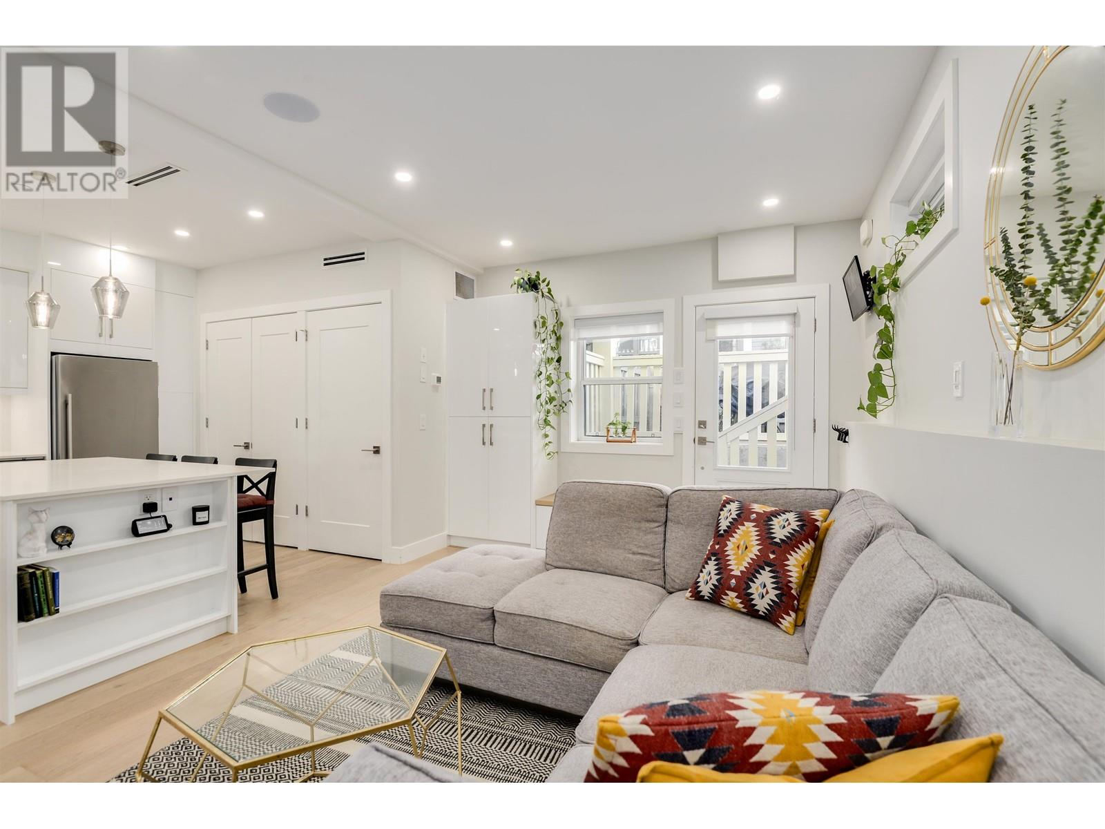1762 E 14th Avenue, Vancouver, British Columbia  V5N 2E2 - Photo 7 - R2962962