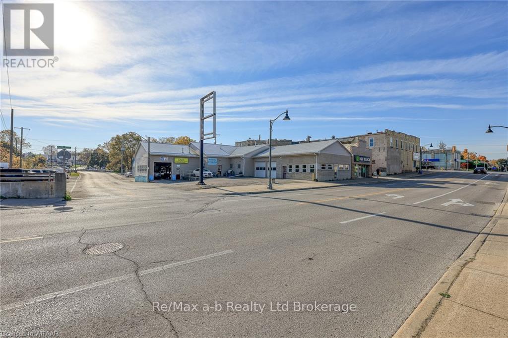 22 Charles Street East Street E, Ingersoll, Ontario  N5C 1J4 - Photo 2 - X10745323