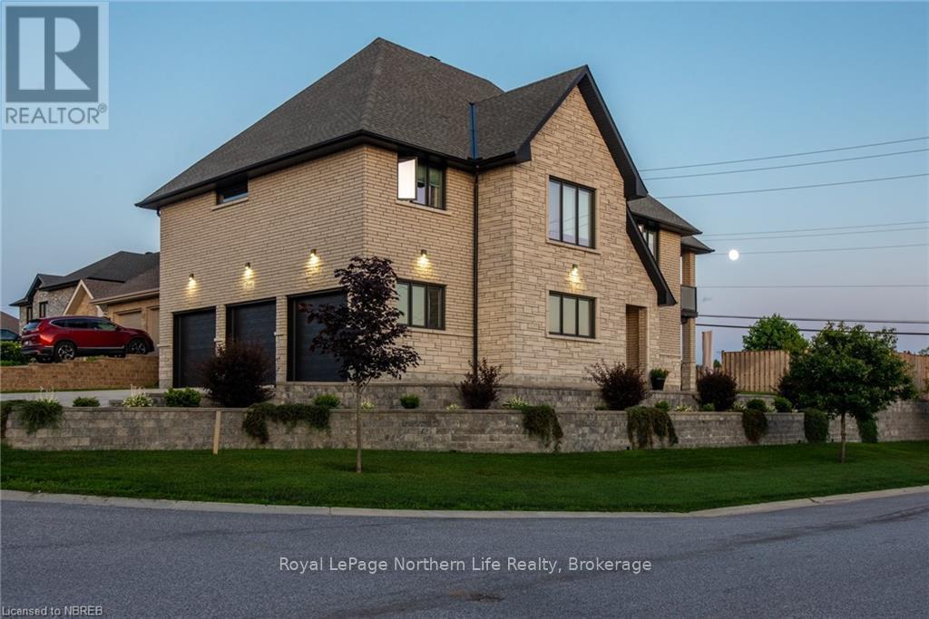 5 Zephyr Heights, North Bay, Ontario  P1B 8G2 - Photo 1 - X11884039