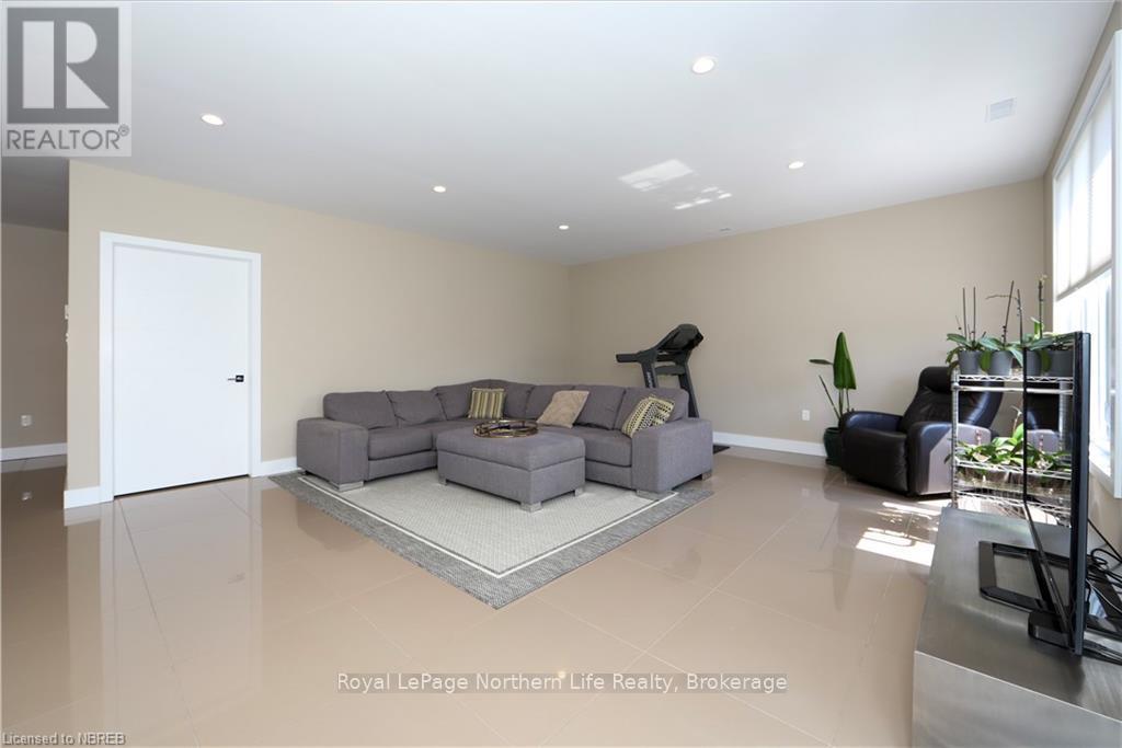 5 Zephyr Heights, North Bay, Ontario  P1B 8G2 - Photo 41 - X11884039