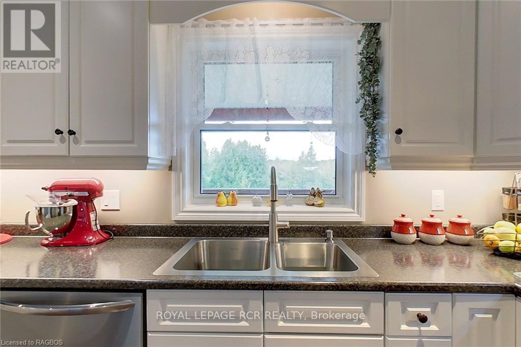 495190 Traverston Road, West Grey, Ontario N0C 1H0 - Photo 14 - X10845864