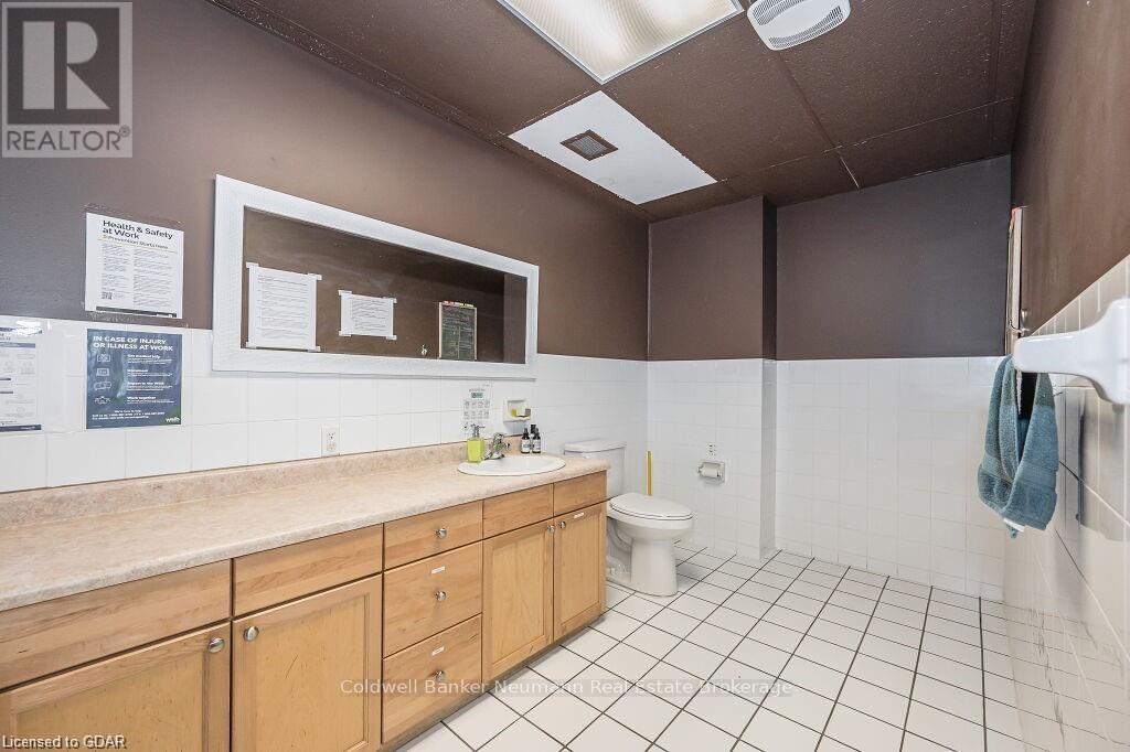 62 Baker Street, Guelph, Ontario  N1H 4G1 - Photo 30 - X10879437