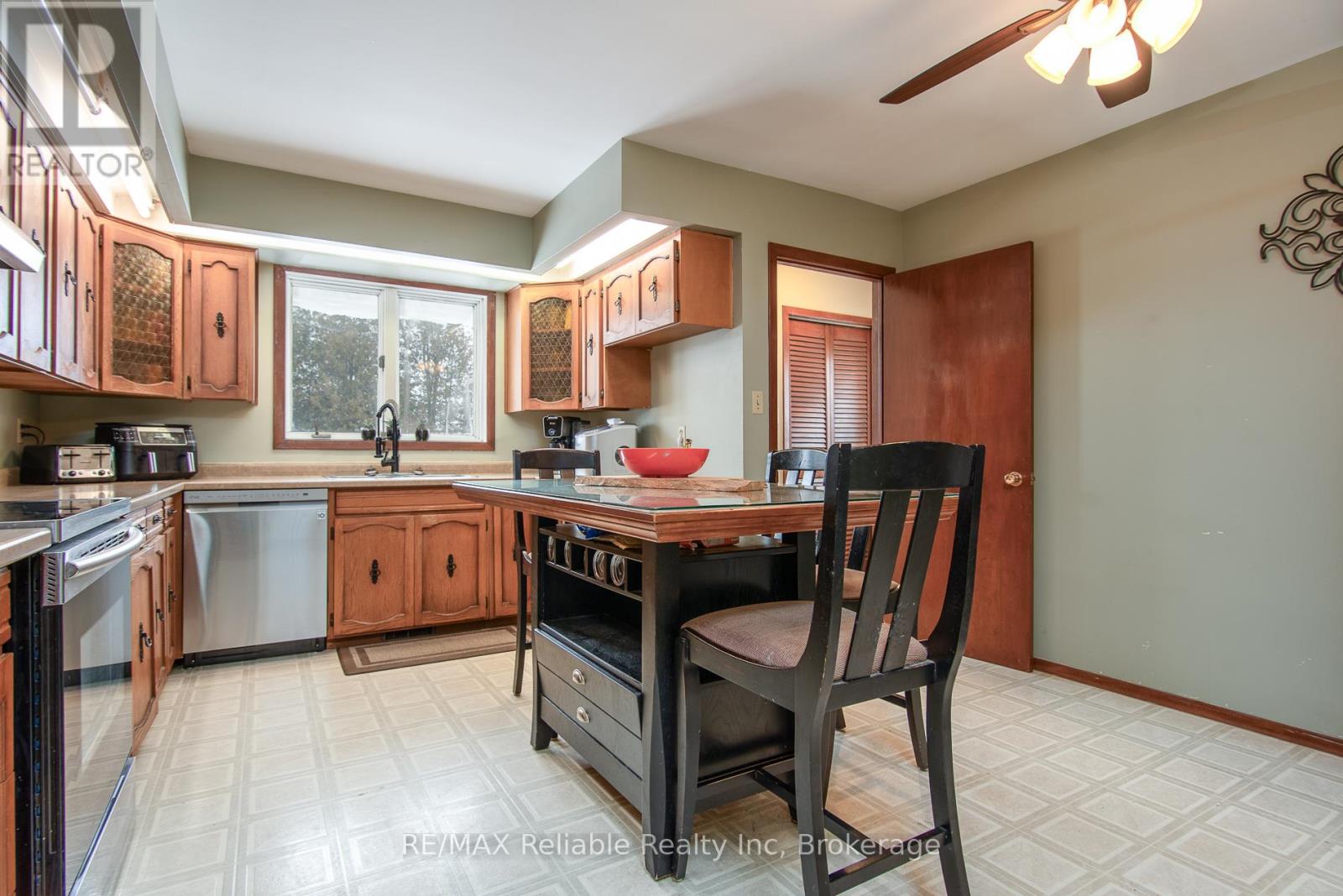 518 South Kinloss Avenue, Huron-Kinloss, Ontario  N0G 2H0 - Photo 28 - X11955952