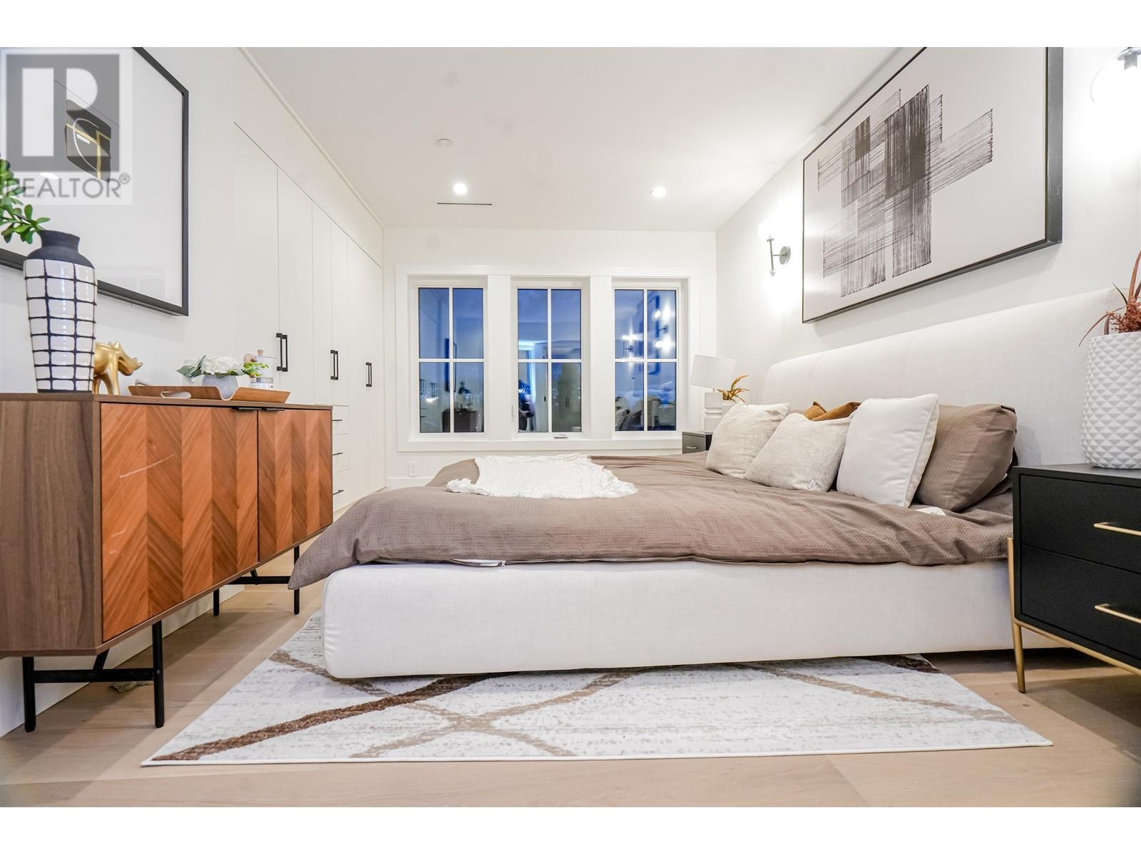 Listing Picture 13 of 23 : 4858 DUMFRIES STREET, Vancouver / 溫哥華 - 魯藝地產 Yvonne Lu Group - MLS Medallion Club Member