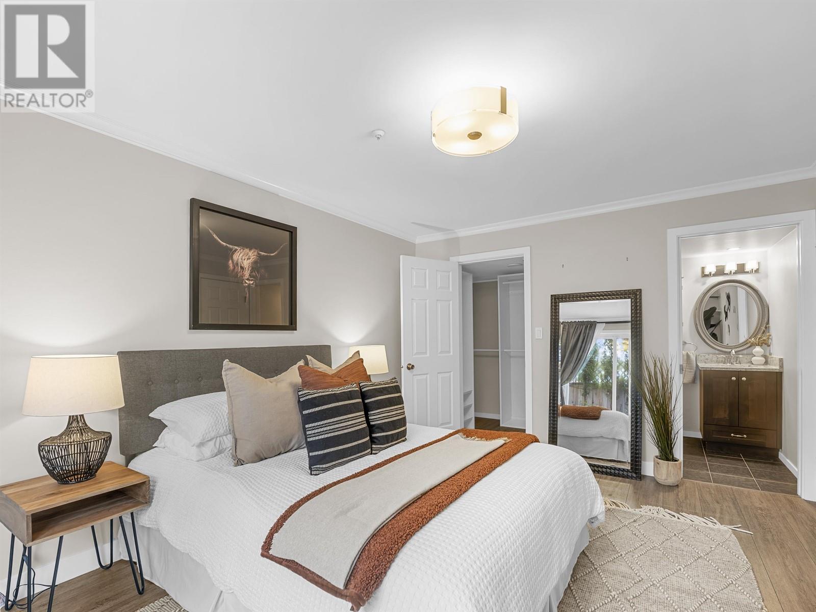 Listing Picture 15 of 29 : 102 3709 PENDER STREET, Burnaby / 本拿比 - 魯藝地產 Yvonne Lu Group - MLS Medallion Club Member