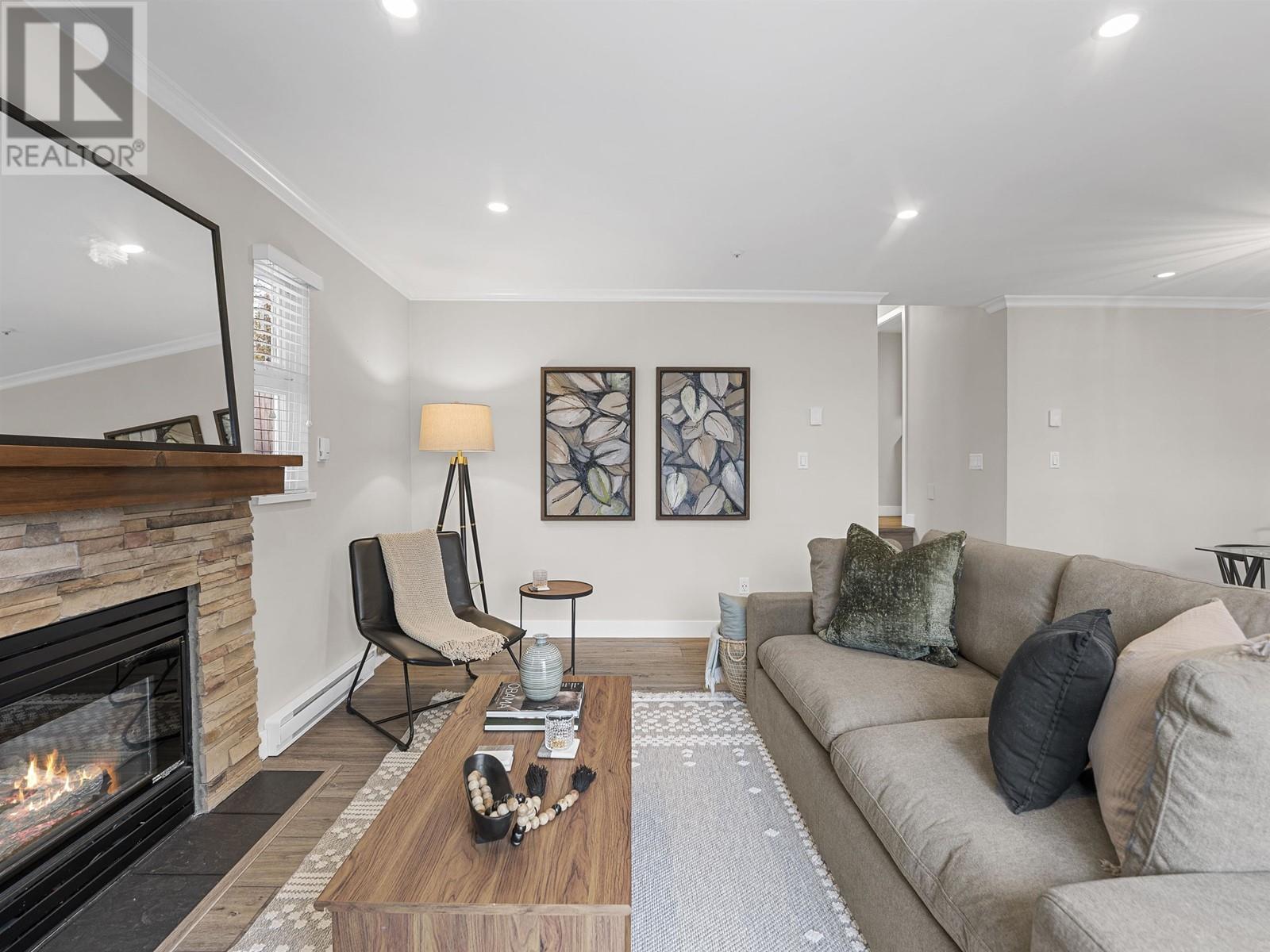 Listing Picture 5 of 29 : 102 3709 PENDER STREET, Burnaby / 本拿比 - 魯藝地產 Yvonne Lu Group - MLS Medallion Club Member