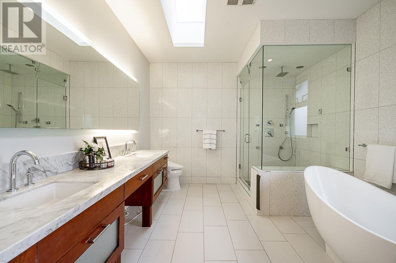 Listing Picture 25 of 40 : 3071 BLUNDELL ROAD, Richmond / 烈治文 - 魯藝地產 Yvonne Lu Group - MLS Medallion Club Member