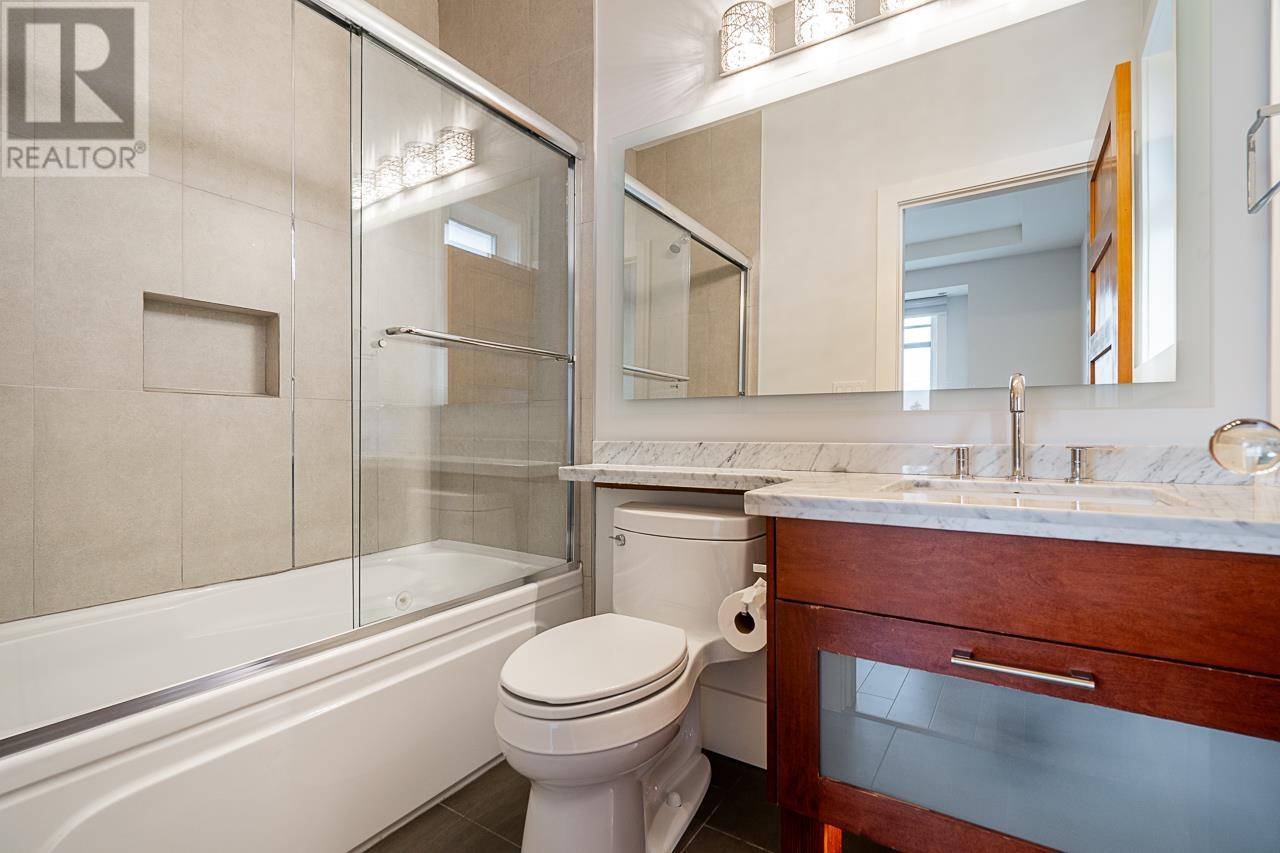 Listing Picture 32 of 40 : 3071 BLUNDELL ROAD, Richmond / 烈治文 - 魯藝地產 Yvonne Lu Group - MLS Medallion Club Member