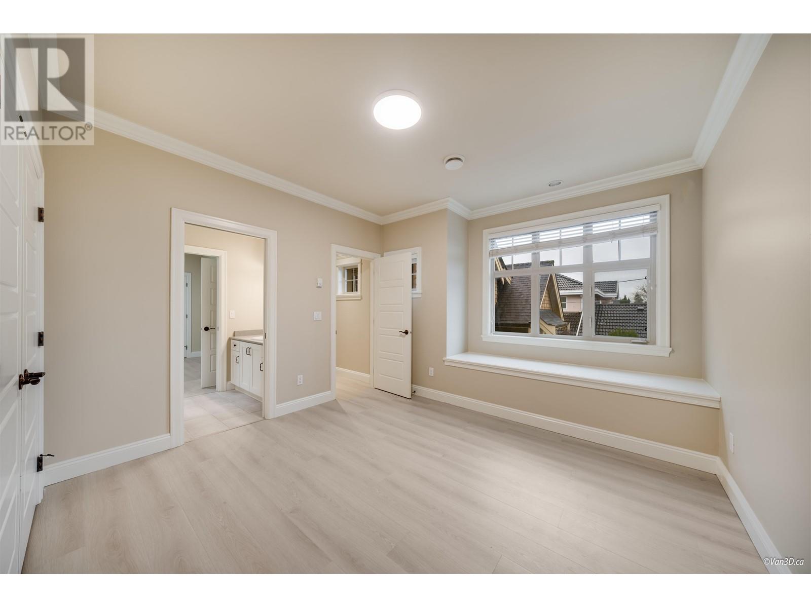 Listing Picture 25 of 40 : 8428 LAIDMORE ROAD, Richmond / 烈治文 - 魯藝地產 Yvonne Lu Group - MLS Medallion Club Member