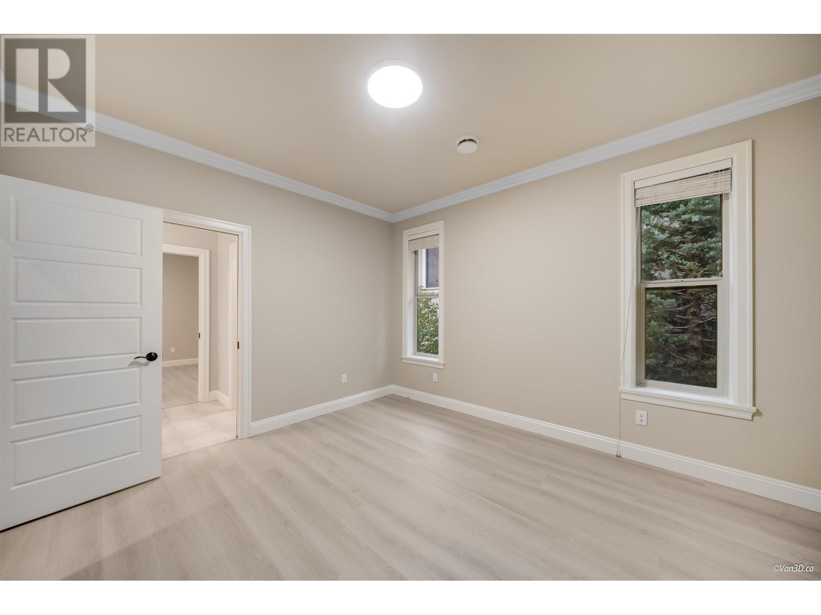 Listing Picture 27 of 40 : 8428 LAIDMORE ROAD, Richmond / 烈治文 - 魯藝地產 Yvonne Lu Group - MLS Medallion Club Member