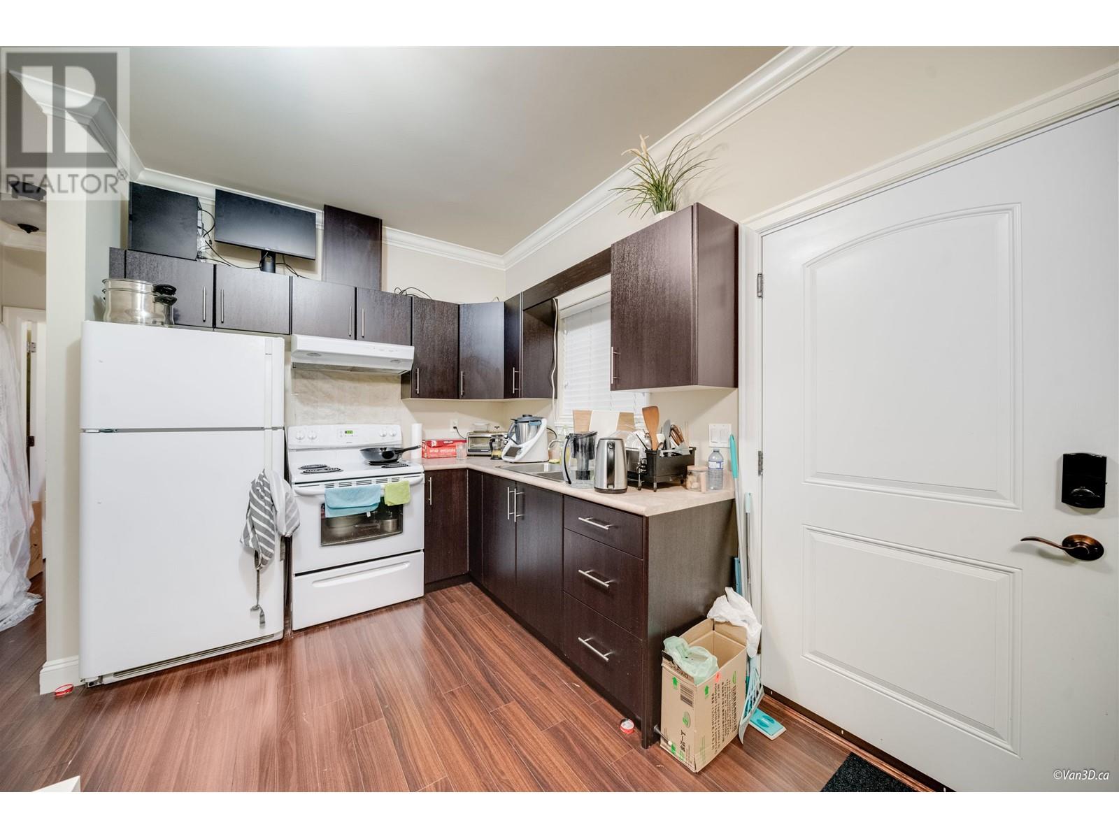 Listing Picture 39 of 40 : 8428 LAIDMORE ROAD, Richmond / 烈治文 - 魯藝地產 Yvonne Lu Group - MLS Medallion Club Member