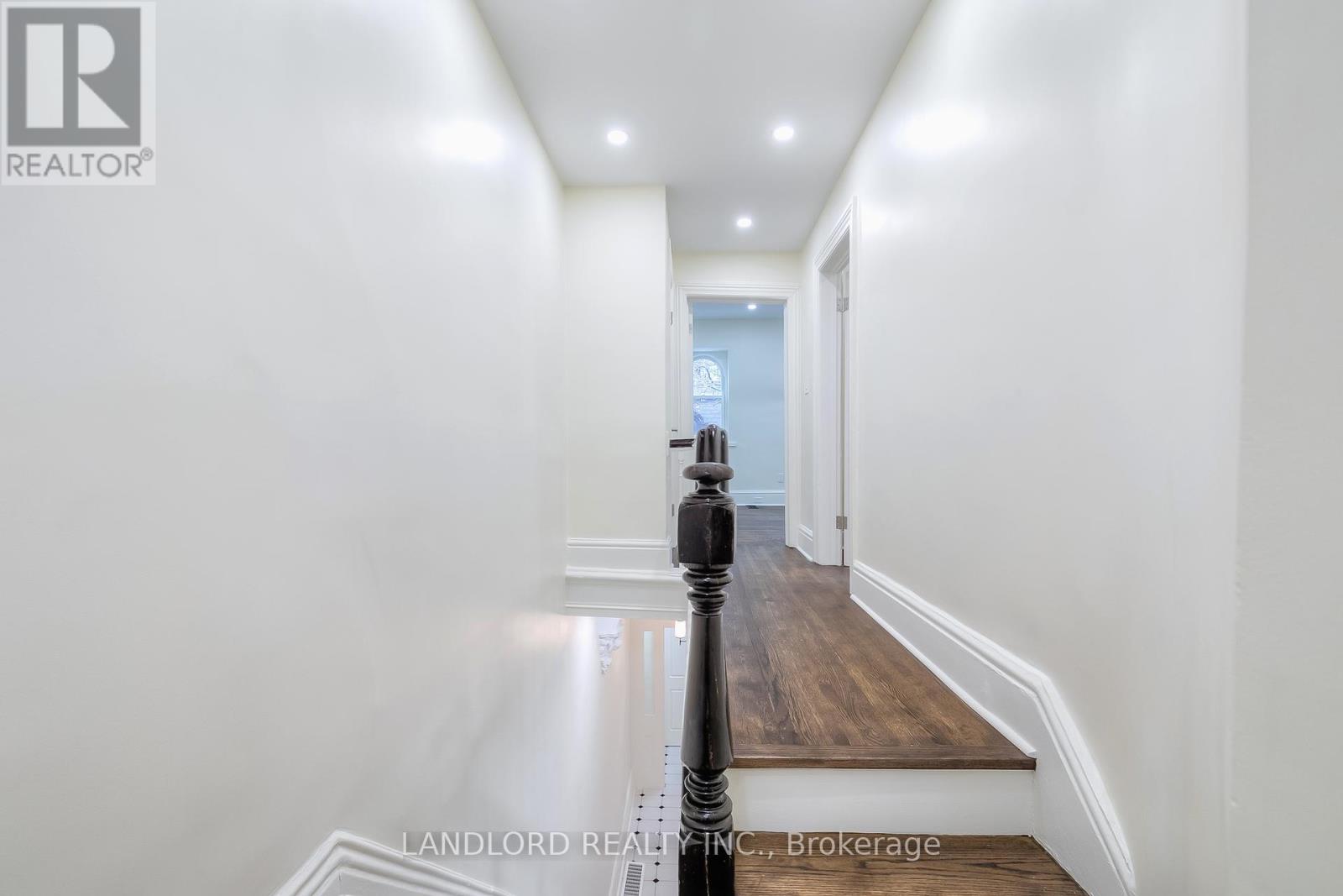 8 Draper Street, Toronto, Ontario  M5V 2M4 - Photo 21 - C11957915