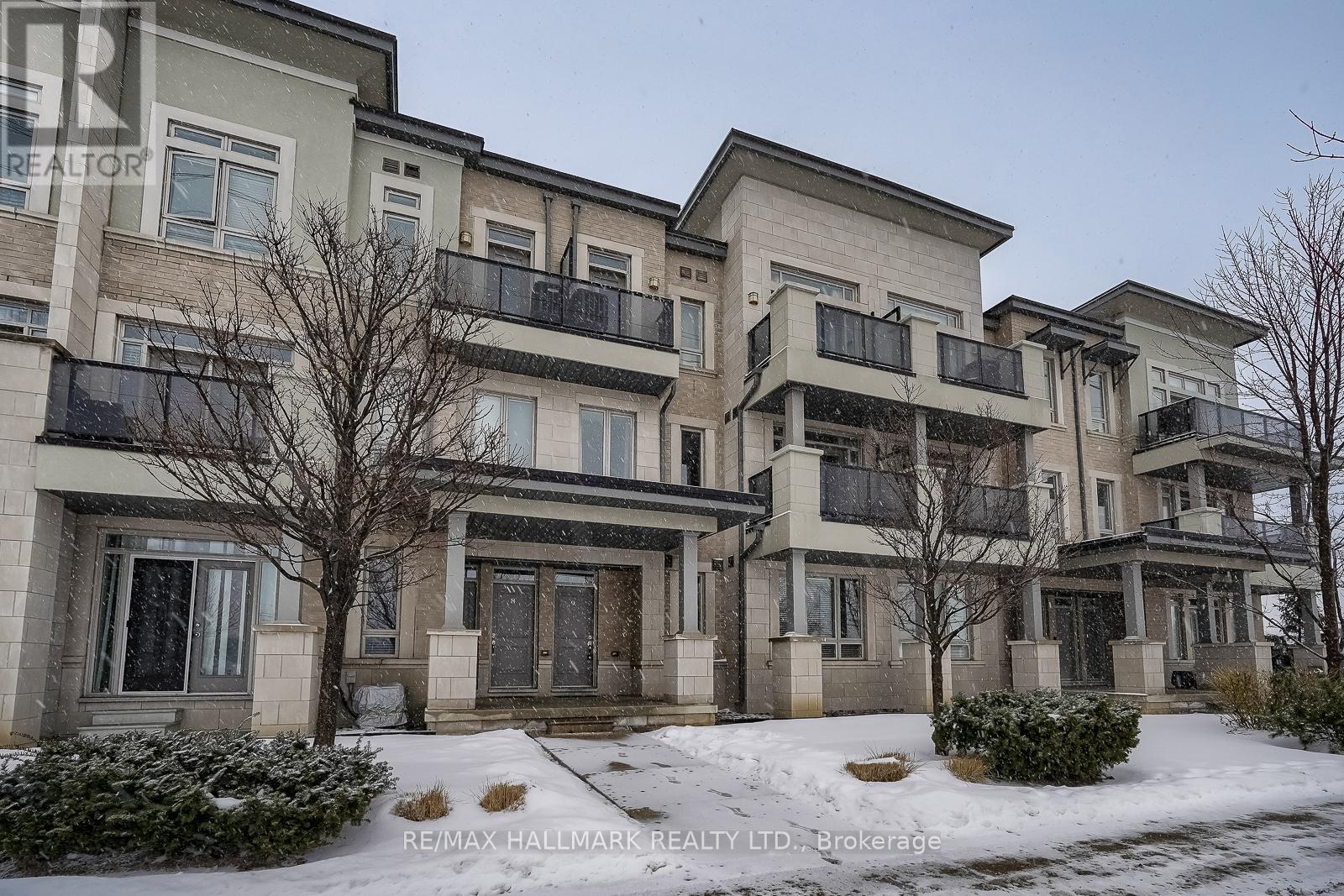 Property at 9 - 9601 JANE STREET image 2