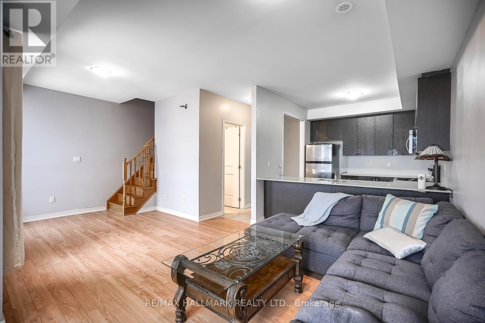 Property at 9 - 9601 JANE STREET image 3