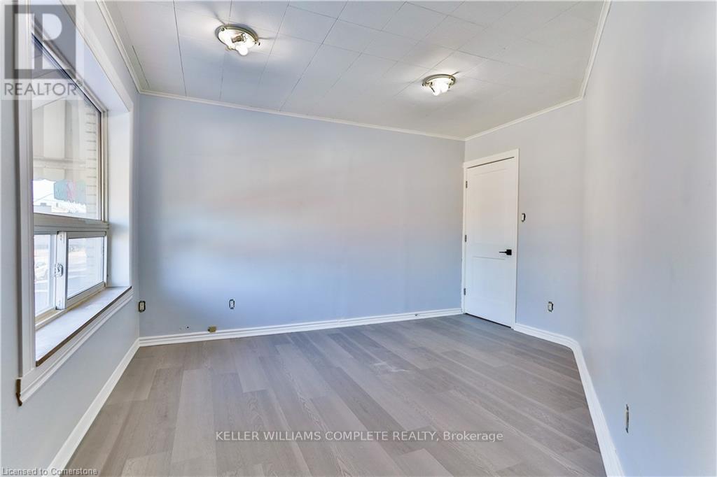 1256 King Street E, Hamilton (Gibson), Ontario  L8M 1G8 - Photo 12 - X11957913