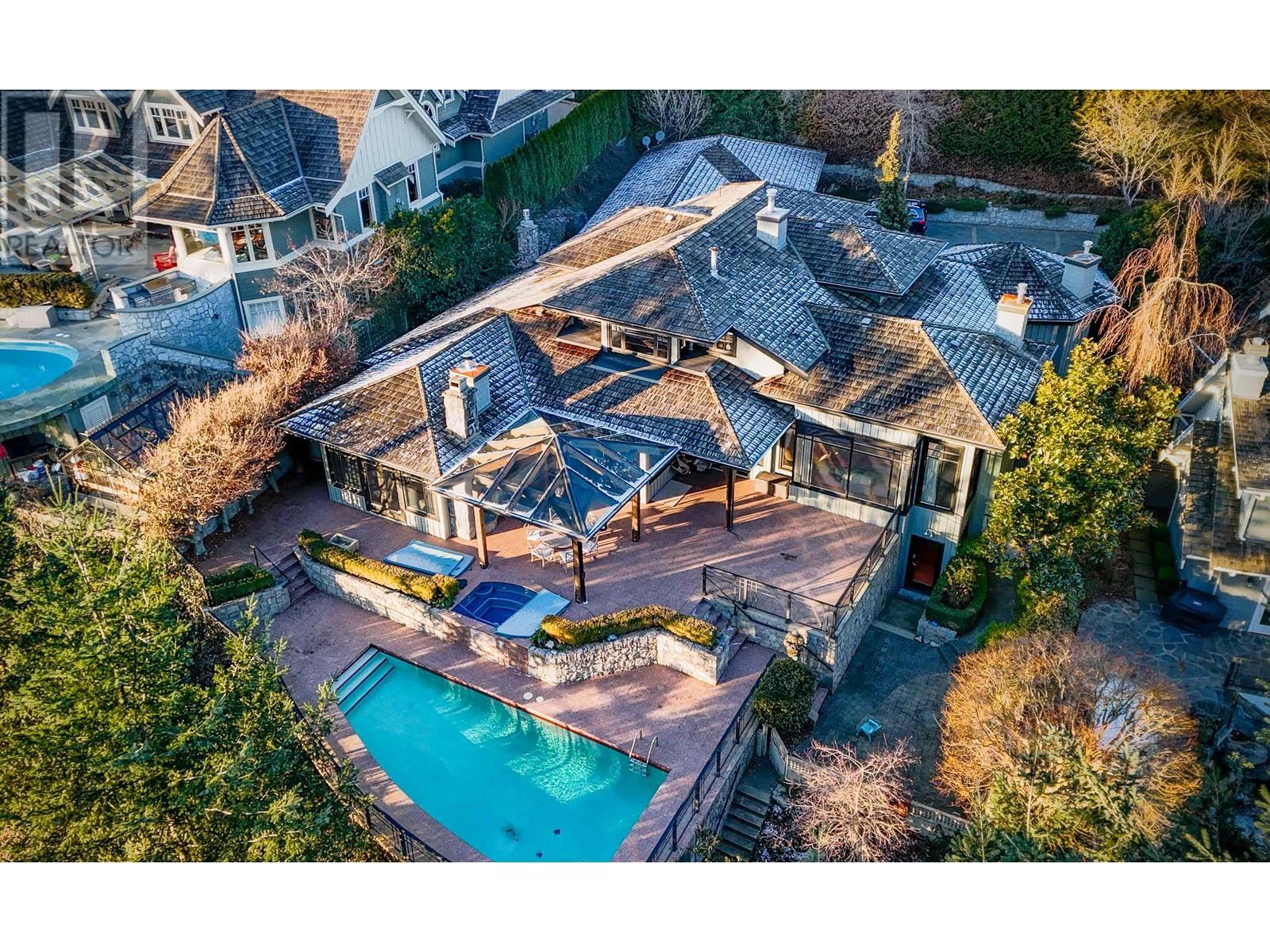 4656 DECOURCY COURT, west vancouver, British Columbia