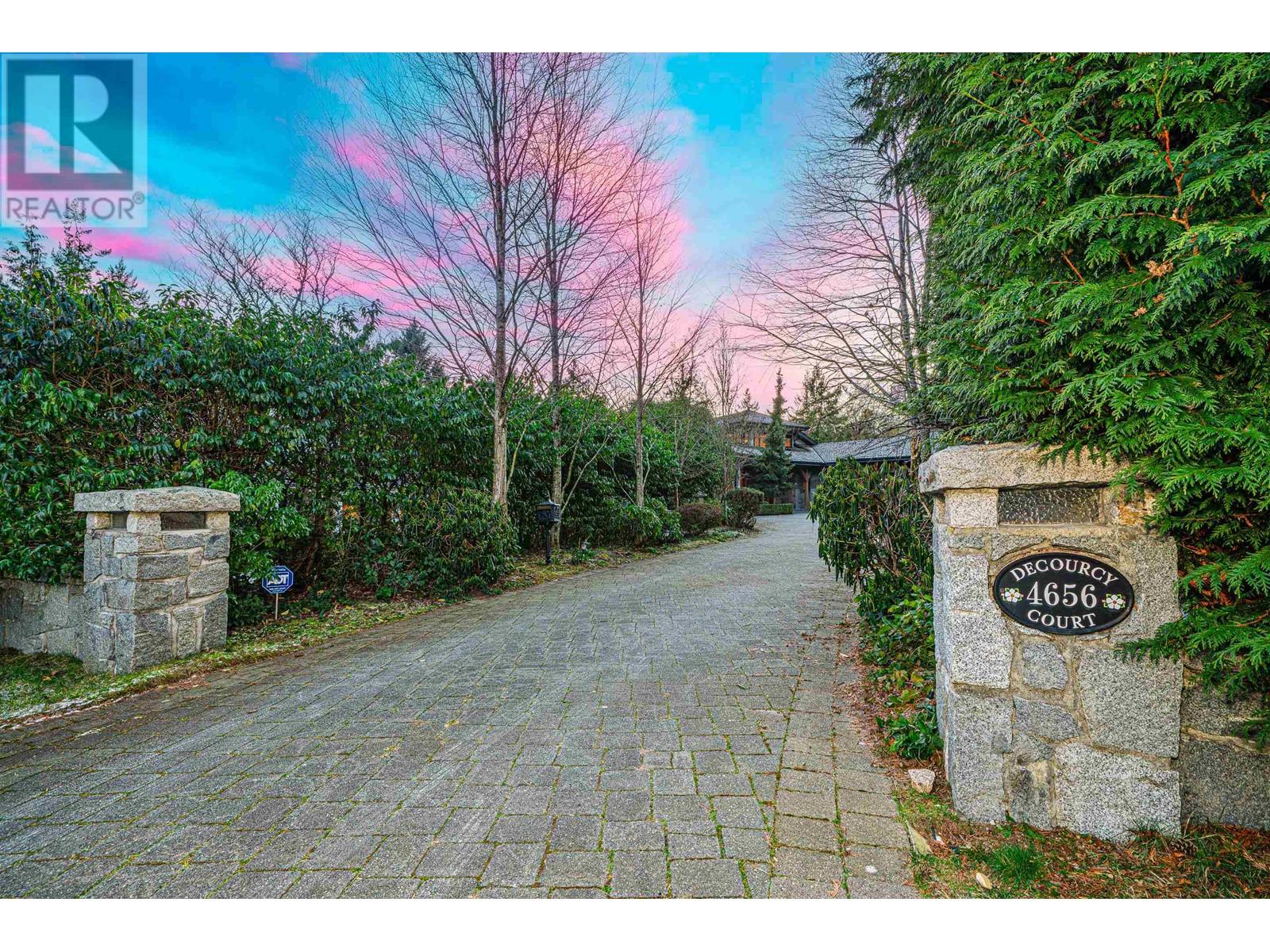 4656 Decourcy Court, West Vancouver, British Columbia  V7W 3J5 - Photo 3 - R2963476