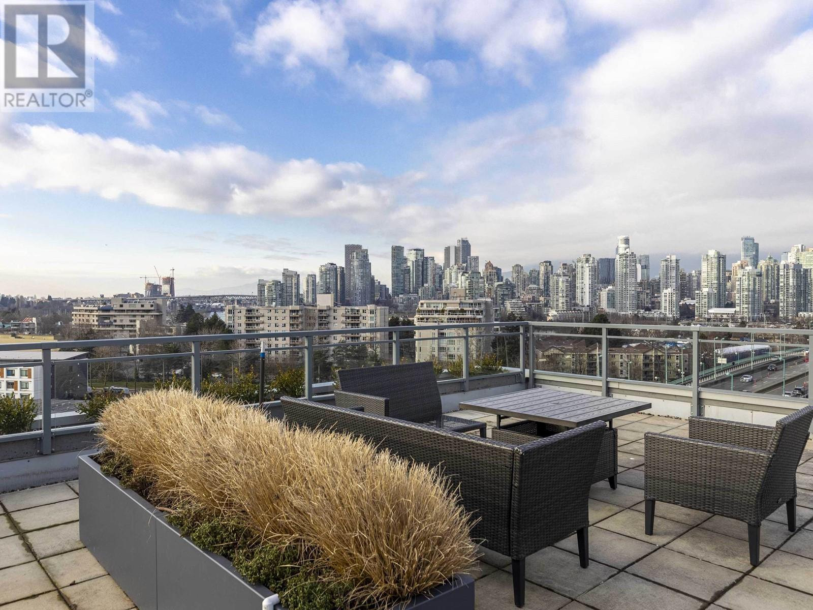 Listing Picture 20 of 24 : 502 495 W 6 AVENUE, Vancouver / 溫哥華 - 魯藝地產 Yvonne Lu Group - MLS Medallion Club Member