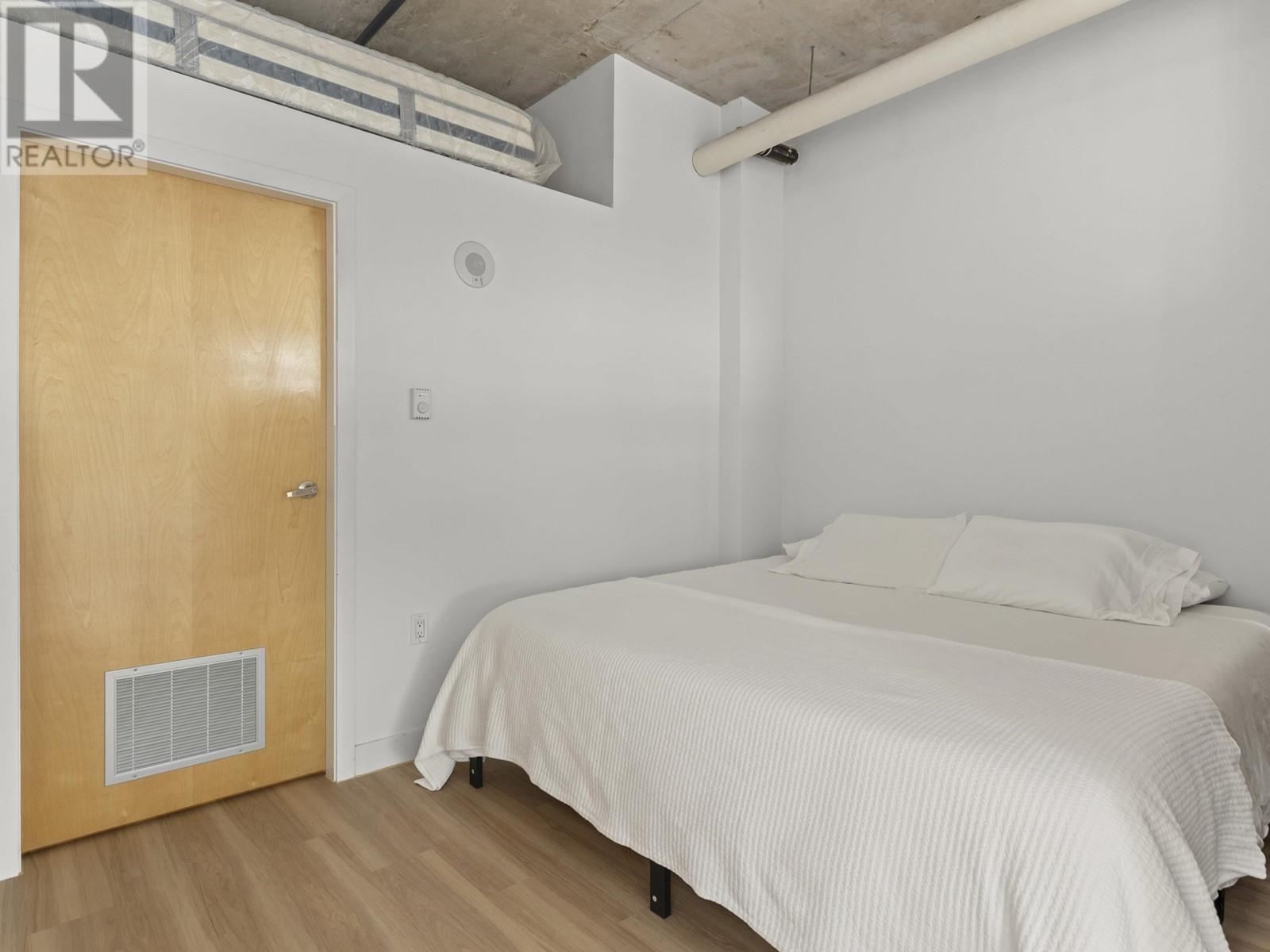 Listing Picture 13 of 24 : 502 495 W 6 AVENUE, Vancouver / 溫哥華 - 魯藝地產 Yvonne Lu Group - MLS Medallion Club Member