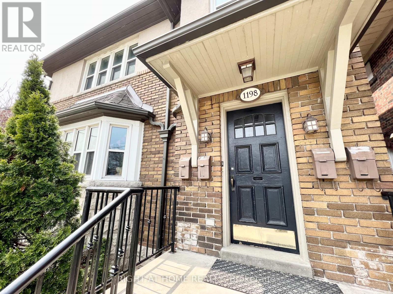 Property at 1198 AVENUE ROAD image 3