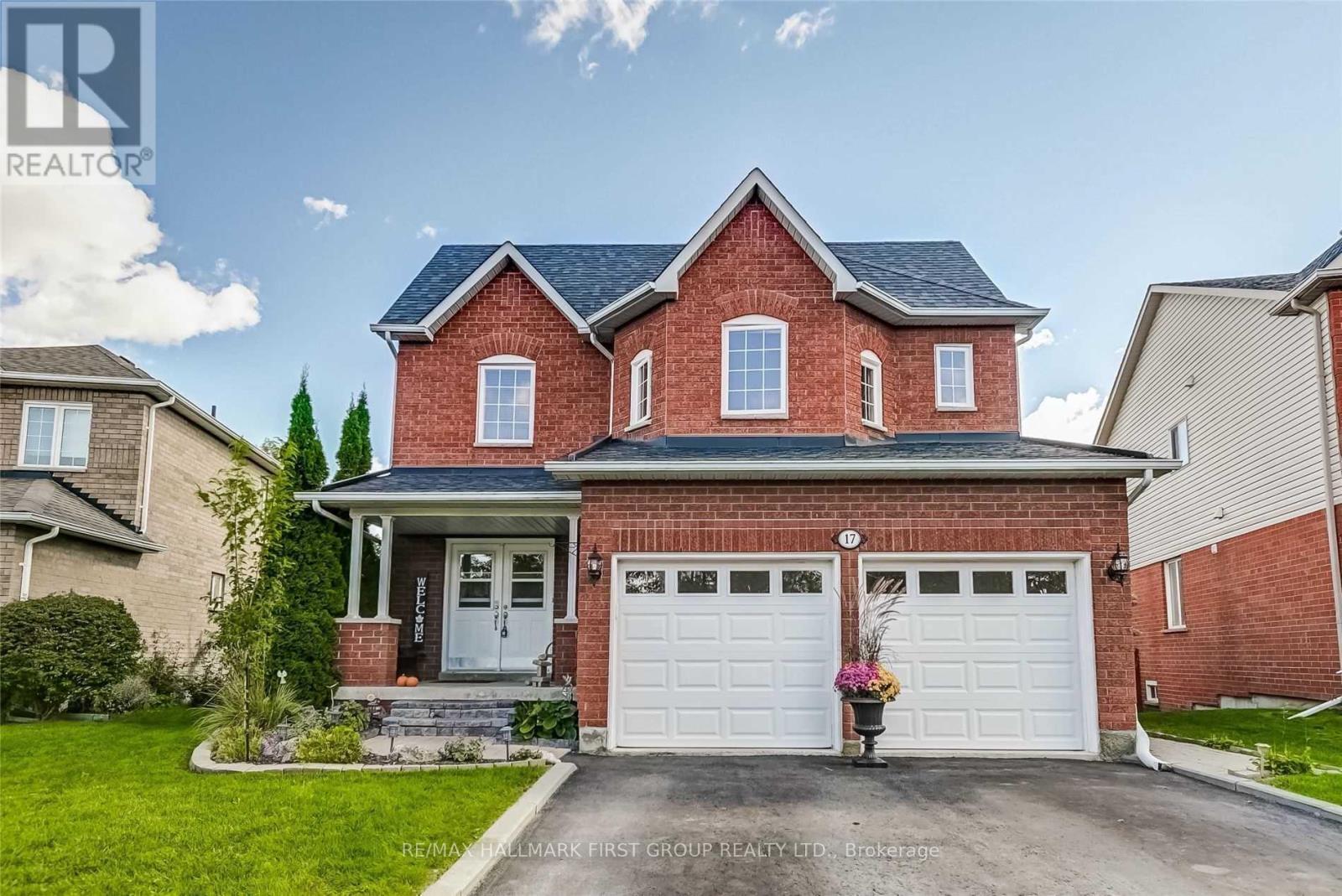 17 DART COURT, Clarington, Ontario