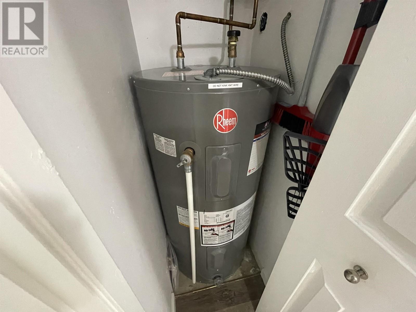 Listing Picture 16 of 21 : 101 458 E 43RD AVENUE, Vancouver / 溫哥華 - 魯藝地產 Yvonne Lu Group - MLS Medallion Club Member