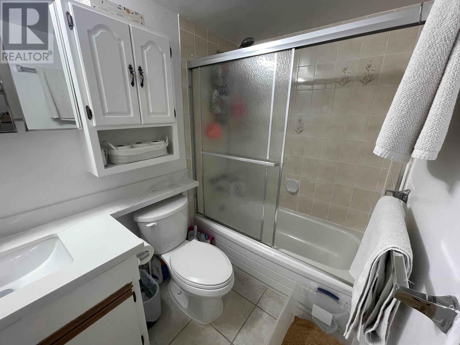 Listing Picture 14 of 21 : 101 458 E 43RD AVENUE, Vancouver / 溫哥華 - 魯藝地產 Yvonne Lu Group - MLS Medallion Club Member