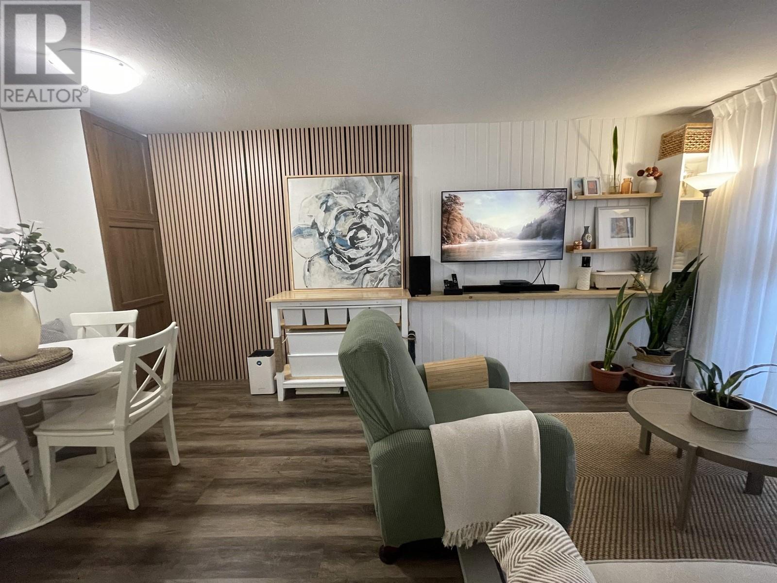 101 458 E 43RD AVENUE, Vancouver