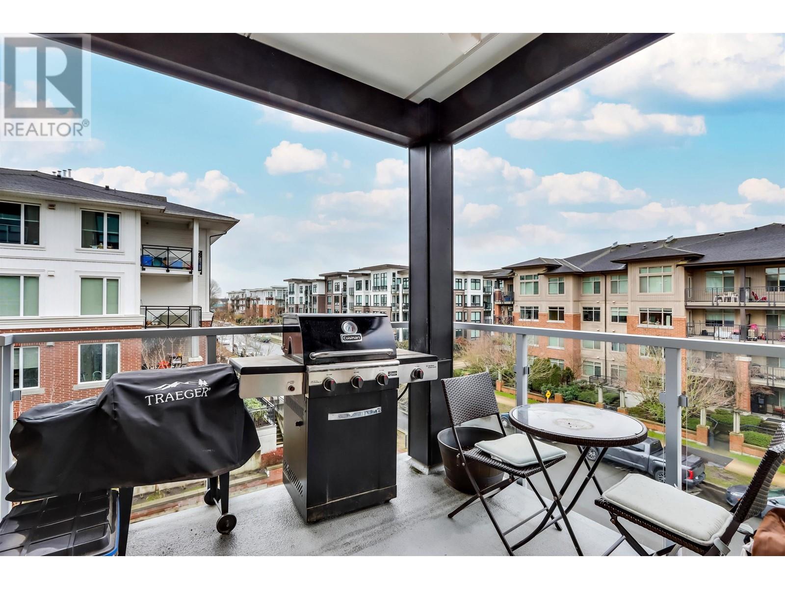 Listing Picture 9 of 11 : 327 9233 ODLIN ROAD, Richmond / 烈治文 - 魯藝地產 Yvonne Lu Group - MLS Medallion Club Member