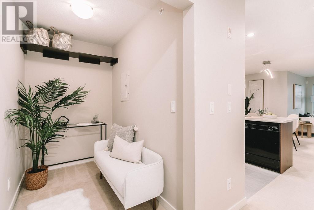 Listing Picture 27 of 40 : 406 4799 BRENTWOOD DRIVE, Burnaby / 本拿比 - 魯藝地產 Yvonne Lu Group - MLS Medallion Club Member